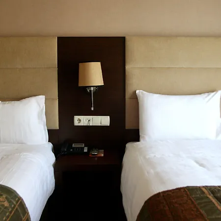 Cetin Hotel 3*