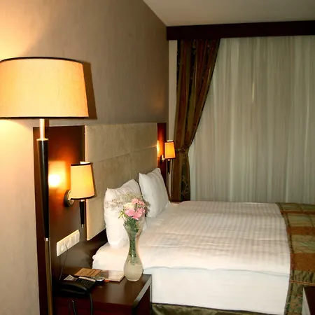 Cetin Hotel 3*